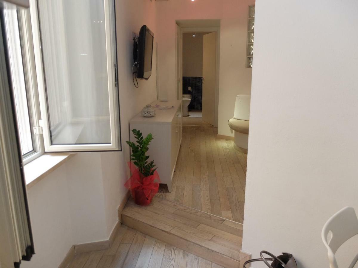 Little White House Apartment Porto Santo Stefano  Exterior photo